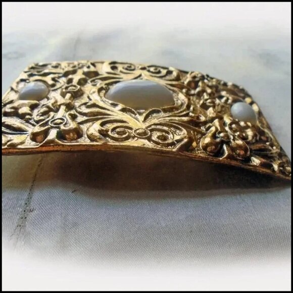 Big Belt Buckle is HUGE - Vintage Sash Buckle Renaissance Ren Faire Fashion - Picture 4 of 12